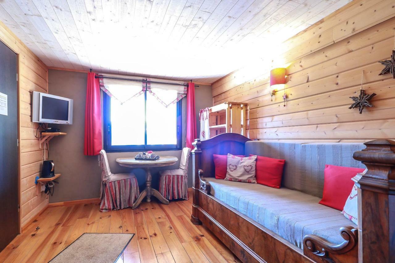 Bed and Breakfast Chalet De Barraou Binos Zewnętrze zdjęcie